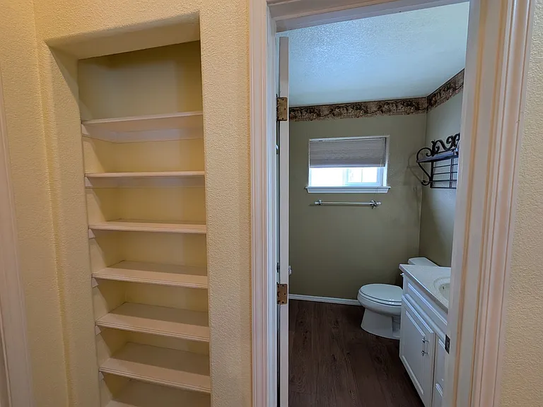 224 Capitan Cir — Photo 6