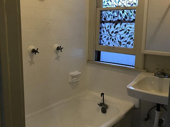 5th image of 1361 W Sunset Blvd APT 12