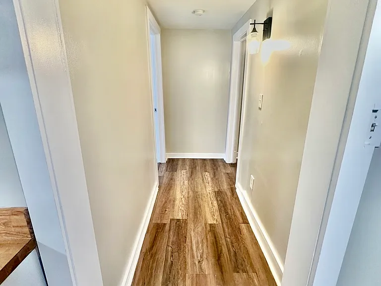 618 E Vine St #B — Photo 16