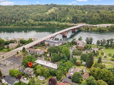 527 SE Spokane St, Portland, OR, 97202
