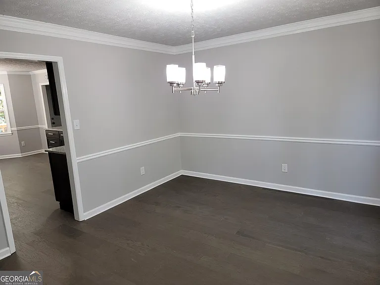 260 Greenfield Cir — Photo 7
