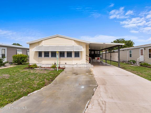 3rd image of 624 Wedelia Dr
