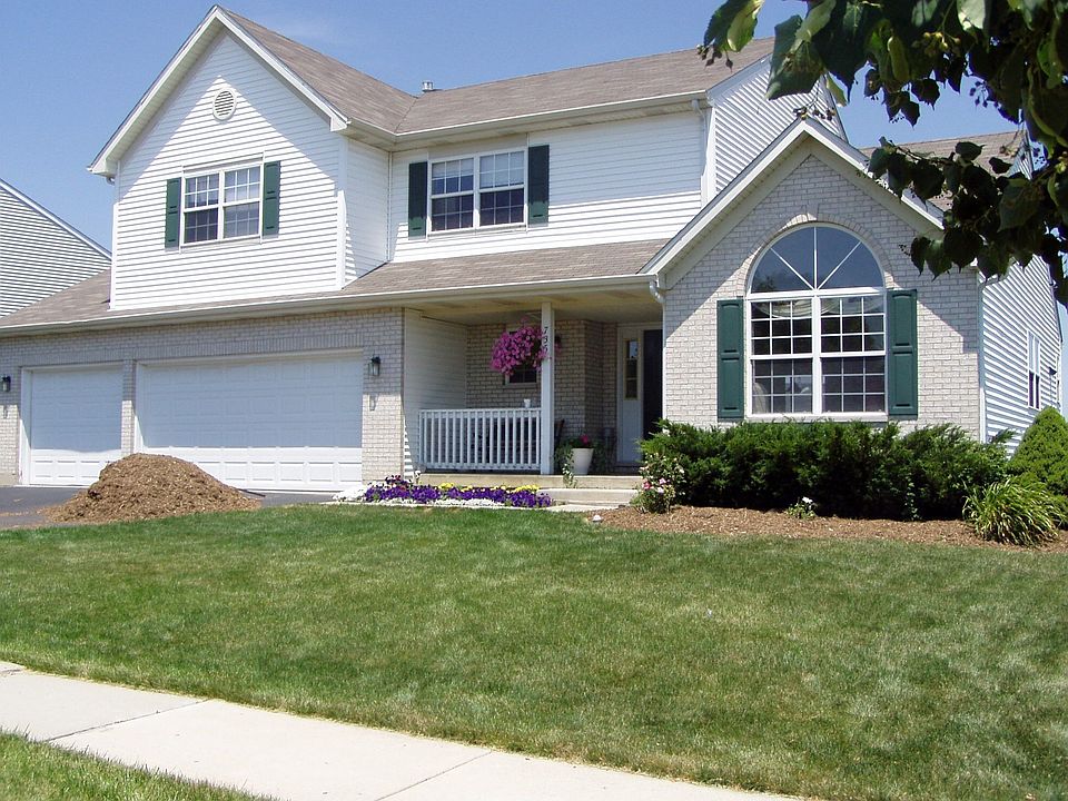 FRONT OF HOME-HUGE 2 STORY