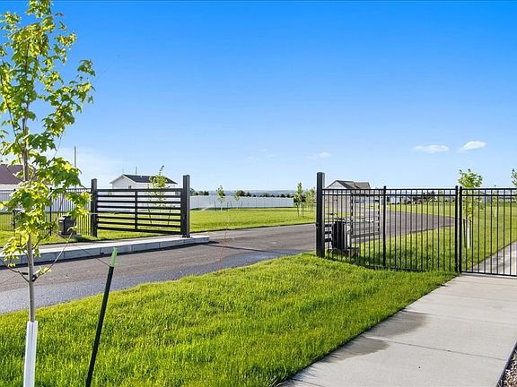 2nd image of 2 Black Canyon Ct