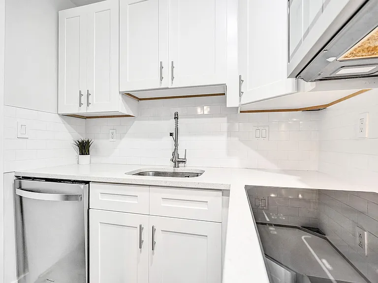3040 NE 16th Ave #A405 — Photo 8