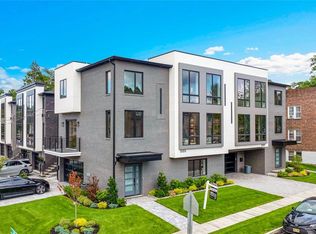 500 2nd St #A, Palisades Park, NJ 07650