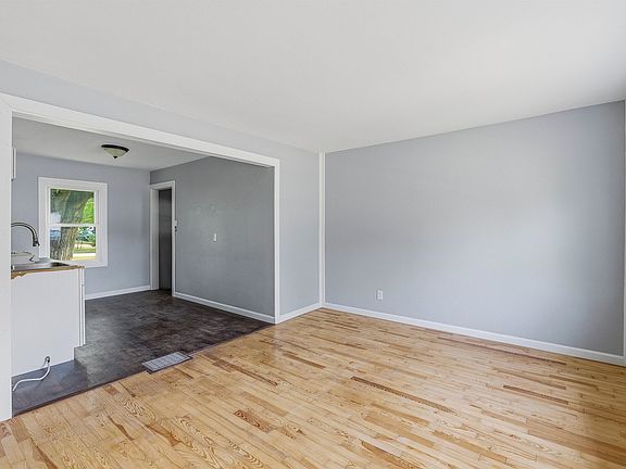 5th image of 551 Marshall Ave