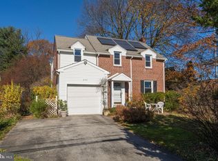 978 Old Lancaster Rd, Berwyn, PA 19312