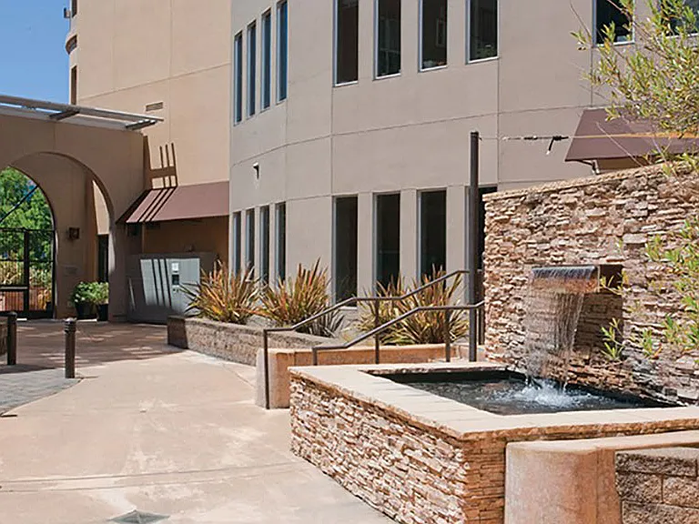 Rafael Town Center Apartments — Photo 6