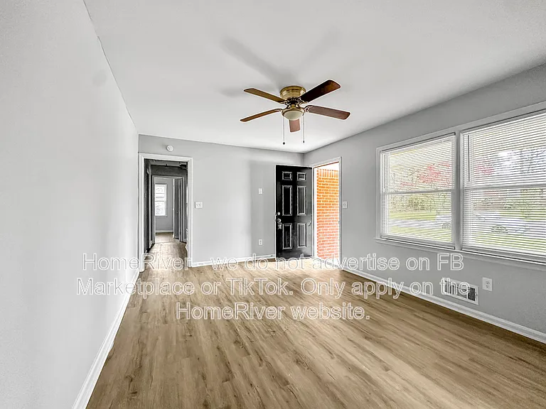506 Shady Ln — Photo 6