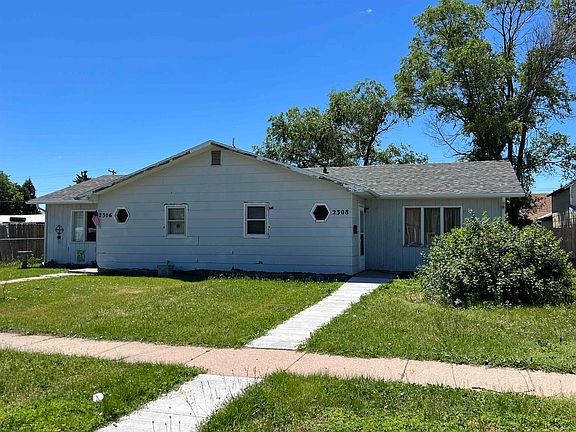 3rd image of 2308 W 3rd St