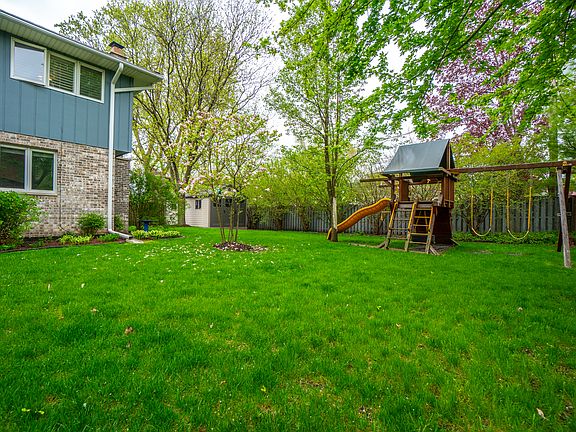 2nd image of 10082 S 82nd Ct
