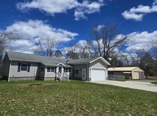 11280 Elk Dr, Atlanta, MI 49709