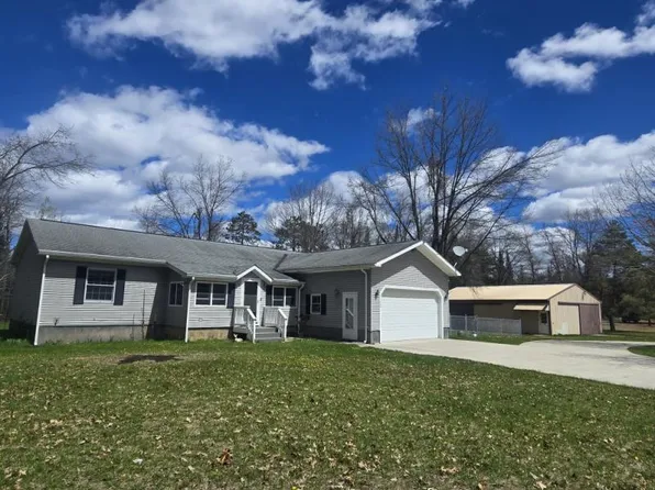 11280 Elk Dr, Atlanta, MI 49709