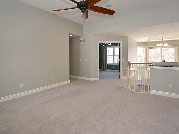 5th image of 54060 W Ridgeview Cir