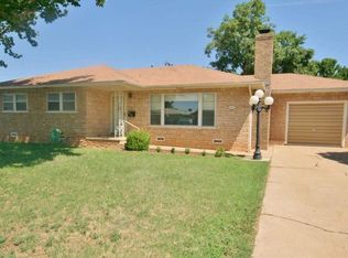 404 W Plains Ave, Clovis, NM 88101