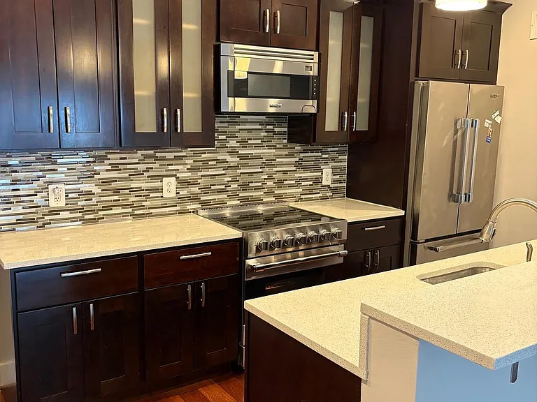 4004 Edmunds St NW #7 — Photo 5