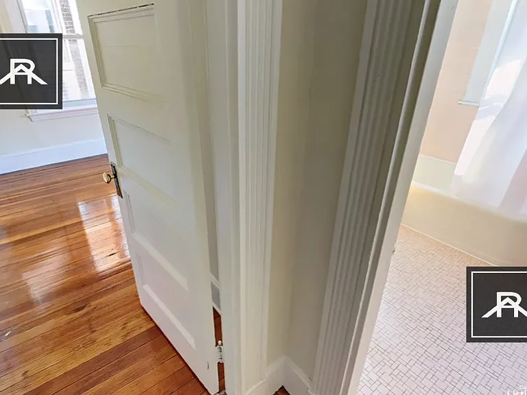 1595 Beacon St #11 — Photo 4