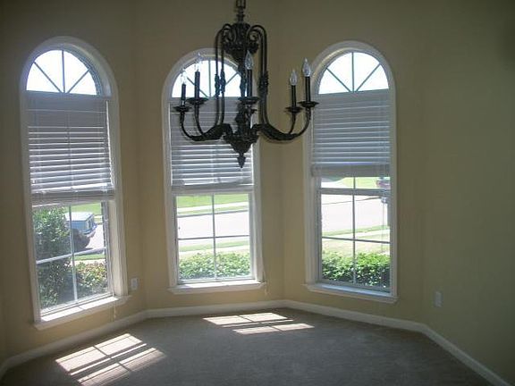 4th image of 1598 Sawmill Creek Ln