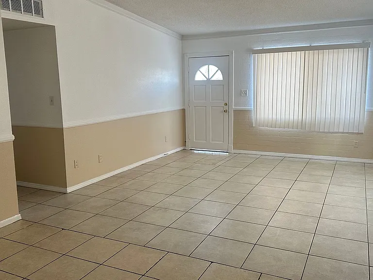 901 Elko Way — Photo 21