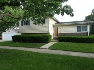 392 W Madison St, Elmhurst, IL