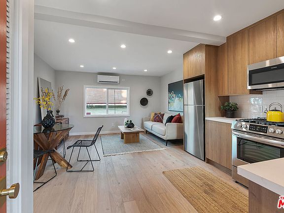 2nd image of 328 1/2 Parkman Ave