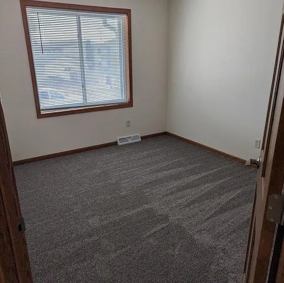 640 Angel Ct — Photo 5