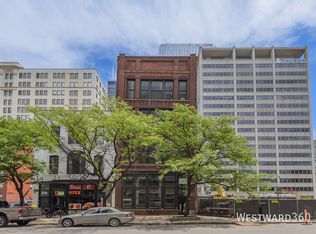321 S Jefferson St #4, Chicago, IL 60661