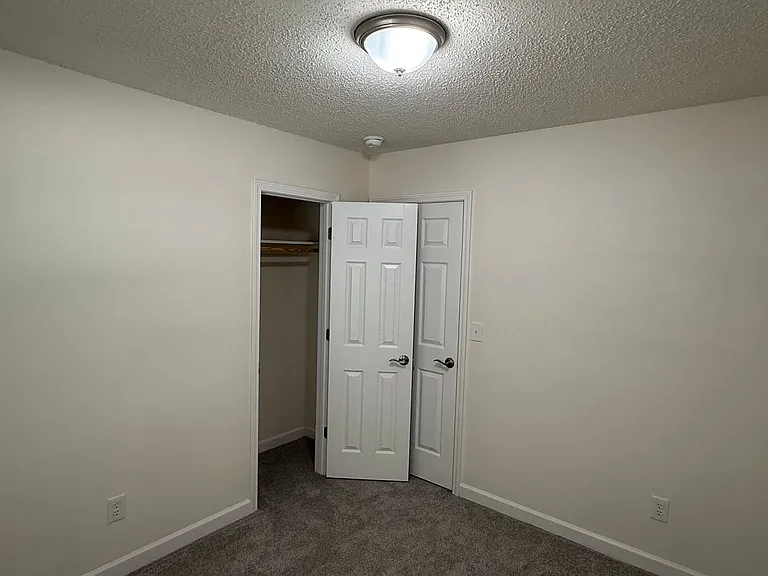404 Kingville Dr — Photo 16