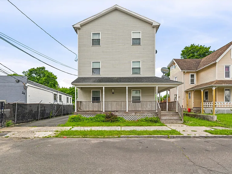 22 Chappelle St #3 — Photo 4