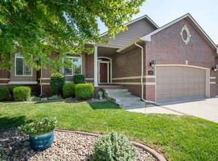 238 S Maple Dunes Ct, Wichita, KS 67235