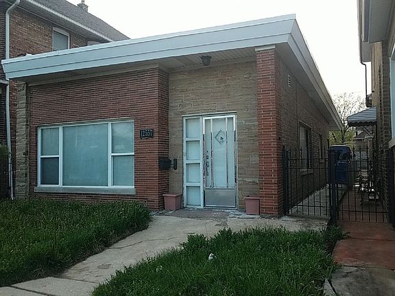 2nd image of 12557 Western Ave