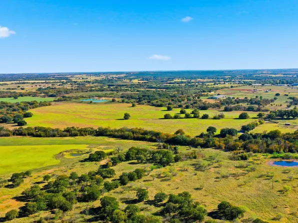 15200A Choice Acres Ct, Lipan, TX 76462