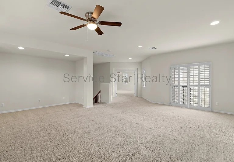 3724 E Robin Ln — Photo 12