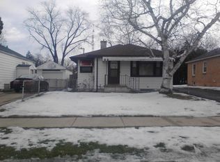 1113 Yeoman St, Waukegan, IL 60085