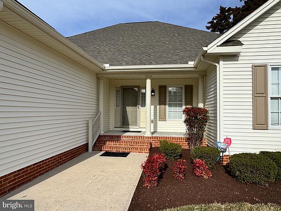 4th image of 30472 Plantation Dr