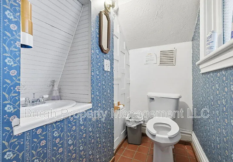502 Walnut Ave #2 — Photo 8