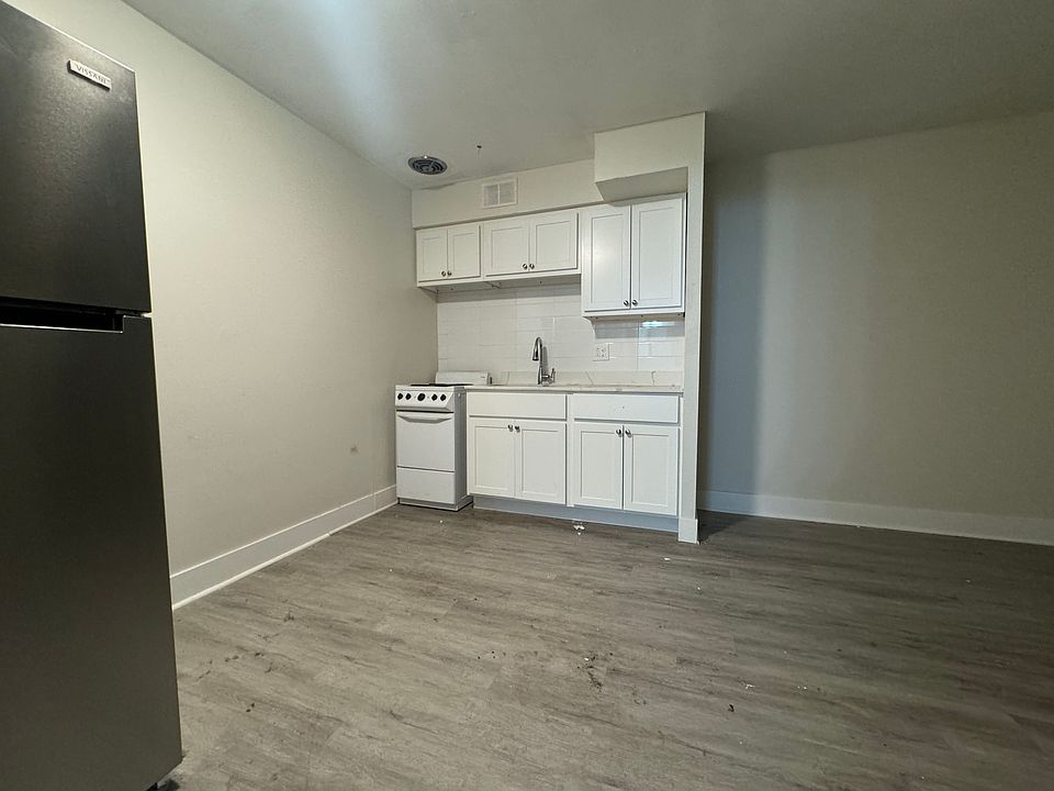 1st image of 6010 W Fullerton Ave APT 3