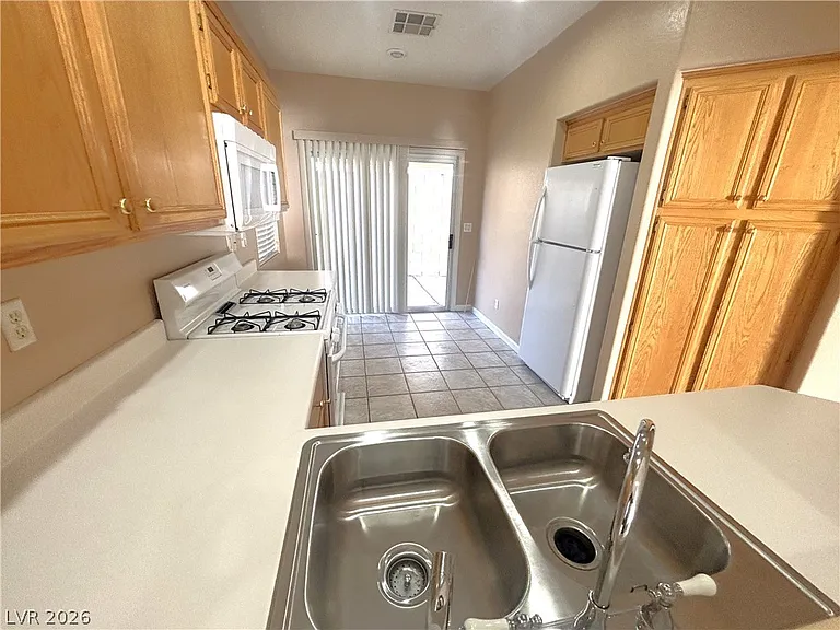 917 Veranda View Ave — Photo 7