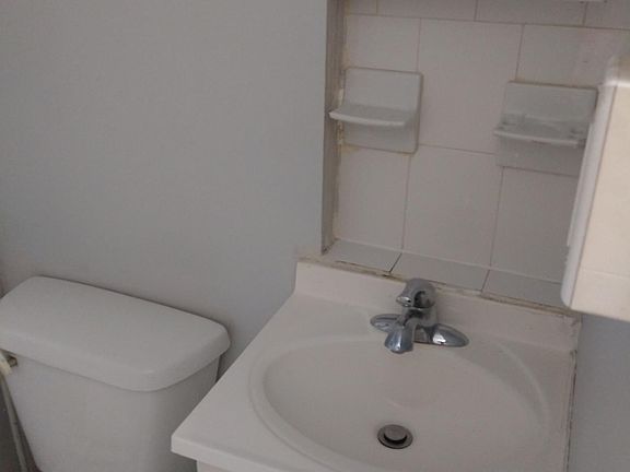 5th image of 3143 John F Kennedy Blvd APT 204