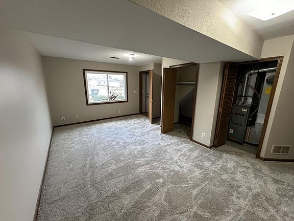 3rd image of 1440 Frank Dr