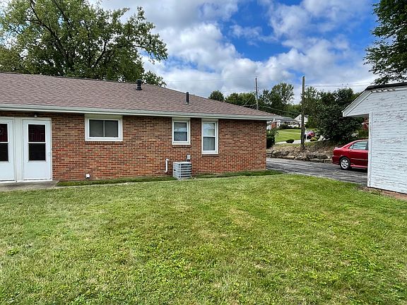 5th image of 448 Midland Dr #448