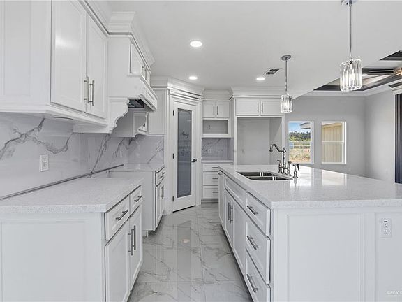 4th image of 2251 Tuscany Rd