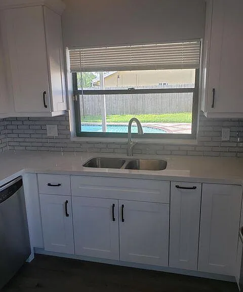9102 Bedford Dr — Photo 13