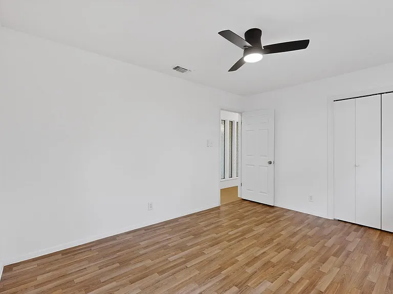 9807 Dallum Dr — Photo 22