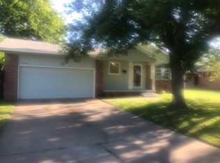 10105 E 5th St, Tulsa, OK 74128