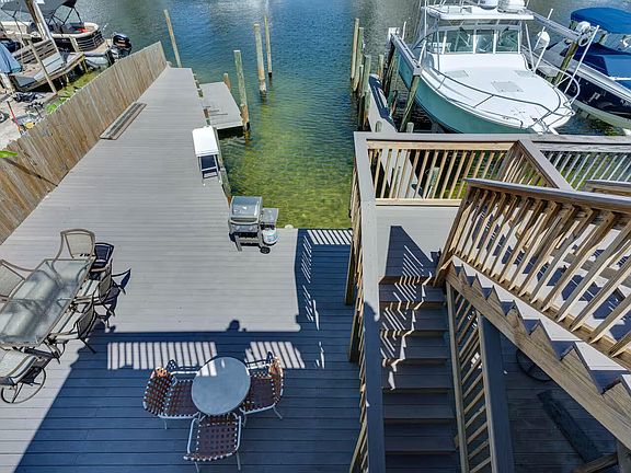 5th image of 455 Gulf Shore Dr Unit 1