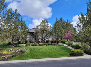 2440 SW 37th St, Redmond, OR 97756