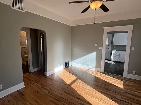 5th image of 748 Grand Ave