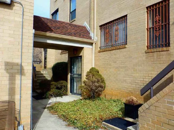 2741 31st Pl NE, Washington, DC 20018